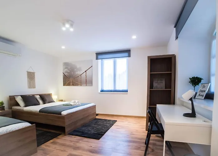 Pintes 38 Apartament *
